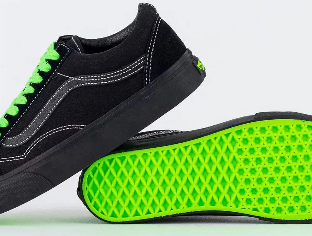 Zapatilla Vans Old Skool  Metal  Hyperpop  Mujer Negro